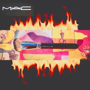 MAC 170 Synthetic Rounded Slant Make-Up Brush